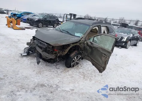 2019 Subaru Outback 3.6R Limited z USA, uszkodzony, nr VIN 4S4BSENC7K3204956